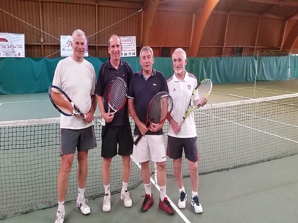 DECINES | Deux titres de champions du Rhône au Tennis Club