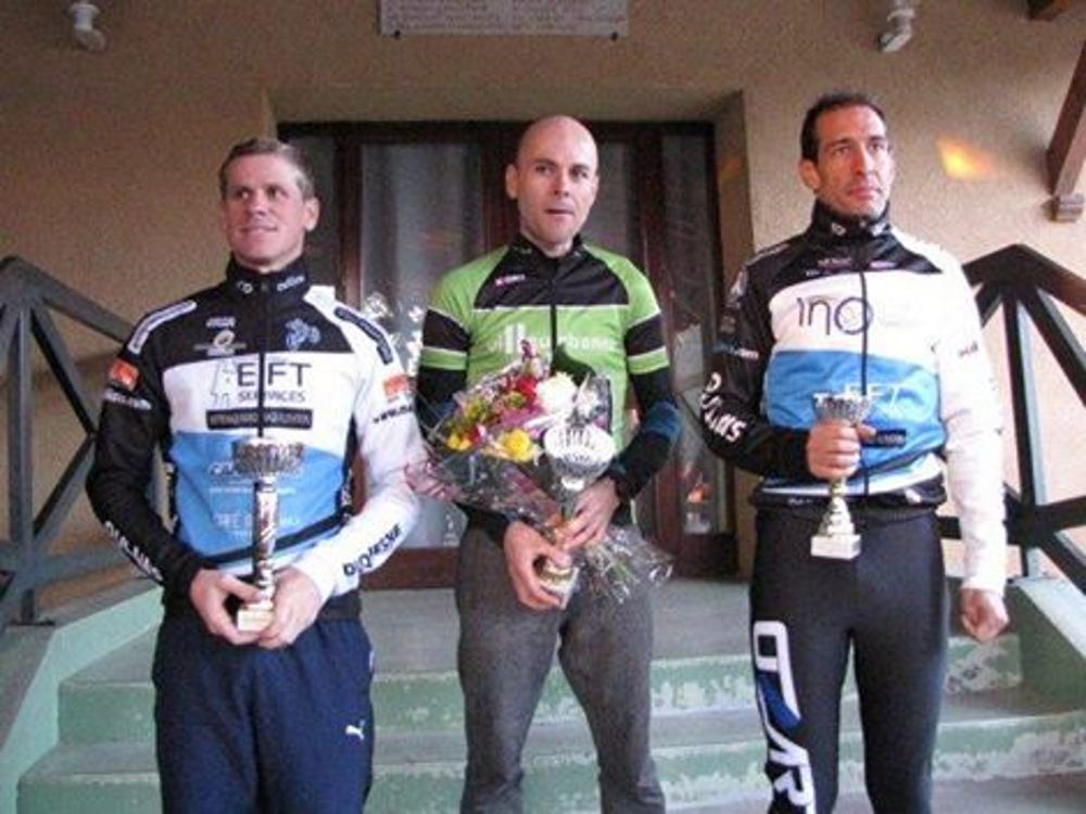 VILLEURBANNE | Sylvain Garde (ECOV) vainqueur du cyclo-cross de Charnoz