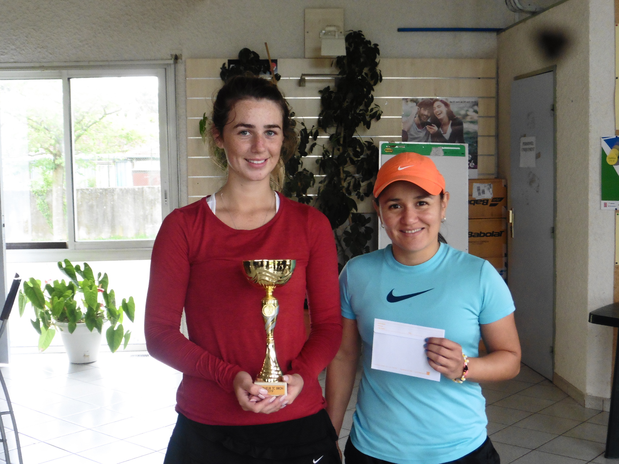 BRON | Couronne et Tsimbilakis remportent l’Open de tennis