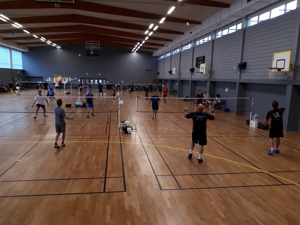 GENAS | 108 joueurs au 1° tournoi vétérans de badminton